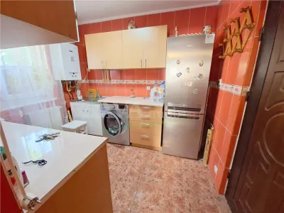 Apartament 3 camere, mobilat si utilat, etaj 1, zona Milcov - foto 14