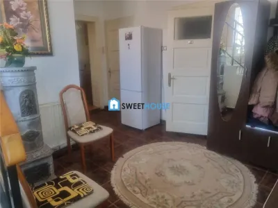CASA CU ETAJ ZONA CETATII - foto 9