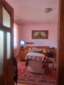 CASA CU ETAJ ZONA CETATII - foto 10