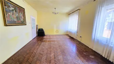 Central | 3 camere decomandate + curte proprie de 35 m²  | Etaj 1 - foto 8