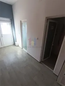 Spatiu comercial 350 mp cu teren 780 mp, pret 14 Euro/mp - foto 5