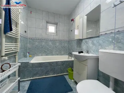Apartament 3 camere de vanzare zona C5 Tulcea - foto 8