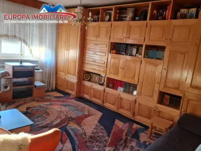 Apartament cu 2 camere de vanzare zona  Vest Tulcea - Tulcea