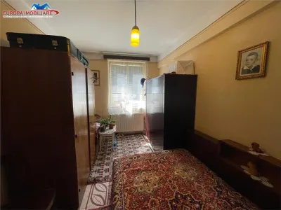 Apartament 3 camere de vanzare zona centrala Tulcea - foto 3