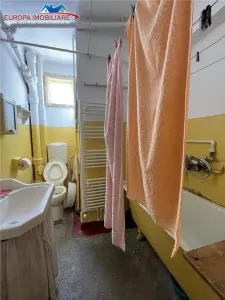 Apartament 3 camere de vanzare zona centrala Tulcea - foto 7