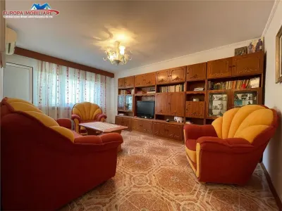Apartament 3 camere de vanzare zona E3 -Tulcea - foto 4