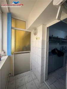 Apartament 3 camere de vanzare zona centrala Tulcea - foto 9