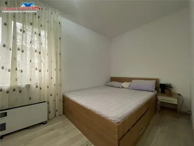 Apartament 2camere de vanzare zona 23 August Tulcea - foto 3