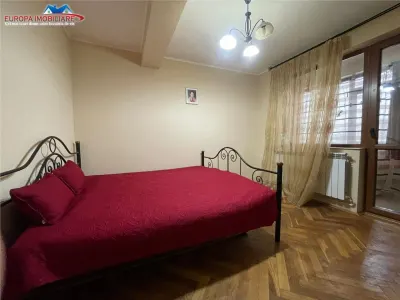 Apartament 3 camere de vanzare zona ultracentrala Tulcea - foto 6