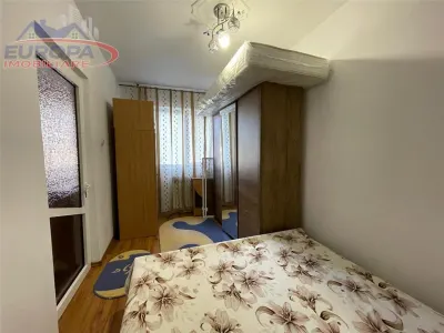 Apartament cu 3 camere modificat in 2 camere de vanzare zona 23 August-Tulcea - foto 5