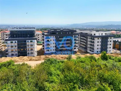 Apartament cu 3 camere, 2 bai, 2 balcoane, lift, bloc nou, zona Galata - Iasi