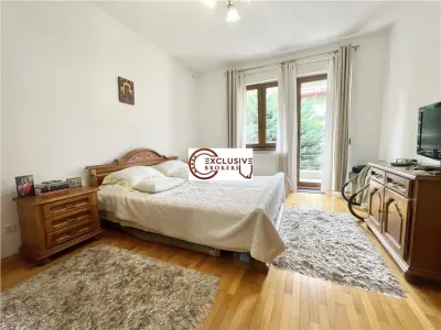 Vila 6 camere Pipera//Gradina matura// Locatie excelenta// - foto 18