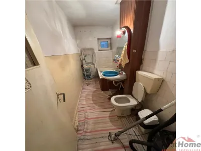 Apartament 3 camere, 70mp, etaj 4/4 cu acoperis, zona Casa de Cultura - foto 9