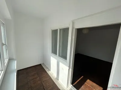 Apartament cu 2 camere de vanzare, etaj 4, zona Sud - foto 8