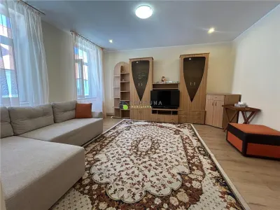 Casa cocheta, 2 camere mobilata si utilata, Centrul Istoric - foto 4