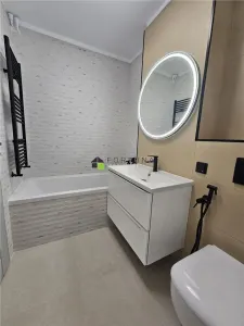 Apartament 2 camere decomandat, renovat, strada Toamnei, Centrul Civic - foto 11