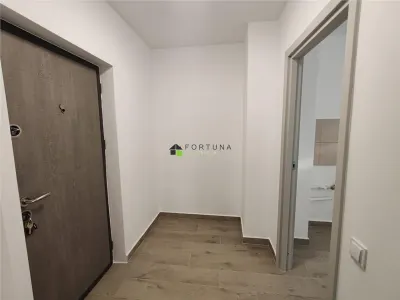 Apartament 2 camere decomandat, renovat, strada Toamnei, Centrul Civic - foto 14