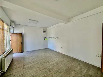 Spatiu Comercial de Inchiriat - foto 4