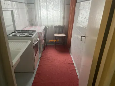 Apartament 3 camere , zona Sud , et 3/4 , decomandat ,52 mp - foto 7