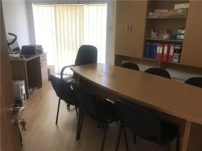 Cladire birouri  si hala , zona Golesti, suprafata teren 2365 mp - foto 2