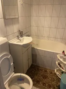Apartament 2 camere , cartier Sud , et 2/4 , centrala termica proprie , mobilat - foto 8