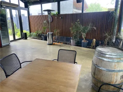 Spatiu comercial situat in zona sat Petresti , actual restaurant cu suprafata 140 mp ,dotat si utlat complet, teren 432 mp - foto 12