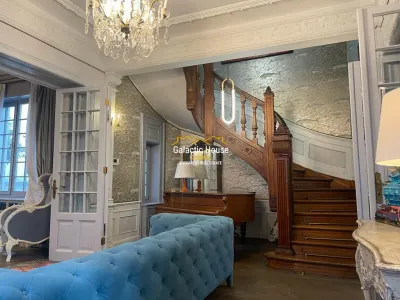 CASA SPECTACULOASA DOROBANTI CAPITALE PRETABILA FIRMA SAU REZIDENTA - foto 3
