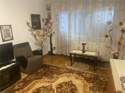 Apartament 3 camere , zona Gara ,  58 mp ,et 3 din 4 , mobilat , centrala termica individuala - Focsani