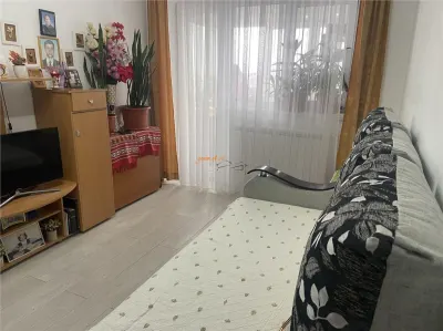 Apartament 3 camere , zona ultracentrala - Primaria Focsani, decomandat , renovat , mobilat si utilat integral - foto 19