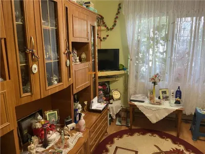 Apartament 3 camere , cartier Sud , decomandat , et 1/4 , mobilat - Focsani