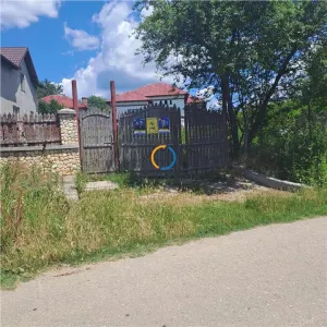 De vanzare casa Calinesti - Ciocanesti, teren 2600 cu deschidere la asfalt - foto 4