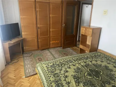 Apartament 3 camere , zona supermarket Lidl (fosta Autogara)et 1 din 3 , 81 mp , 2 balcoane , mobilat - foto 13