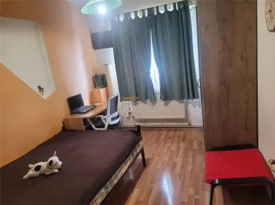 Apartament 3 camere , zona ultracentrala - Unitatea de Pompieri, renovat , mobilat si utilat complet - foto 14