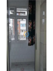 De inchiriat garsoniera Fratii Golesti cu centrala proprie - foto 2