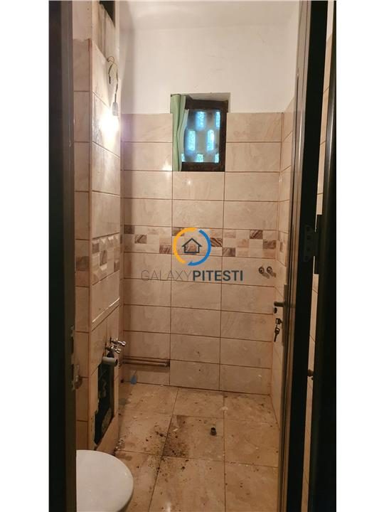 Apartament 2 camere confort 1  Craiovei , liber, fără imbunatatiri - Pitesti