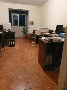 Vânzare garsoniera (spațiu pretabil birou) Ultracentral - Pitesti