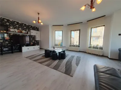 Vânzare vila moderna cu 4 camere Valea Geamăna - Bradu