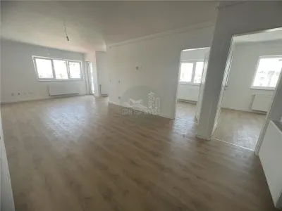 Apartament nou 4 camere cu balcon si parcare pe Doamna Stanca - foto 3