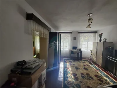Apartament 2 camere la casa pivnita teren Zona Cibin - foto 4