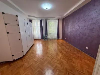 Apartament spatios 63 mp cu 2 camere  in Centrul Sibiului - foto 3