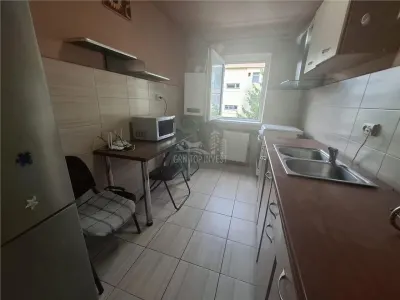 Apartament 4 camere decomandat 2 balcoane pivnita zona Rahovei - foto 8