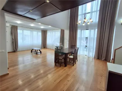 Penthouse 4 camere terasa 50mp parcare zona Centrala - Sibiu