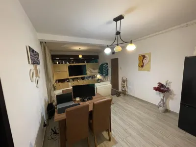 Apartament cu 3 camere si gradina de 40 mp pe Calea Cisnadiei - foto 11