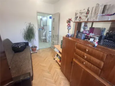 Apartament 3 camere decomandat 2 balcoane zona Calea Poplacii - foto 4