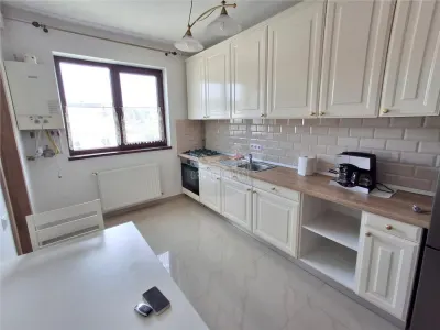 Apartament 3 camere decomandat 2 bai parcare Sura Mare - foto 4