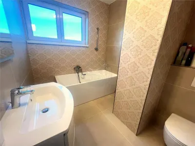 Apartament NOU modern 3 camere si 2 bai zona Trei Stejari - foto 14