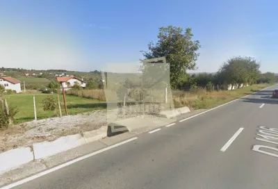 Teren intravilan 1570 mp utilitati intre case pe strada asfaltata - foto 5