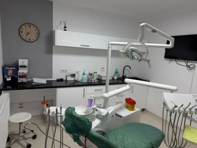 Spatiu comercial pretabil cabinet stomatologic zona Arhitectilor - foto 6