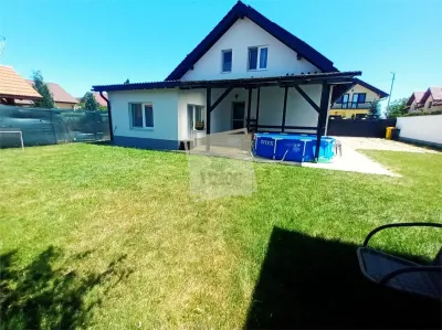 Casa Cristian 150 mp utili teren 460 mp cu panouri solare - Cristian