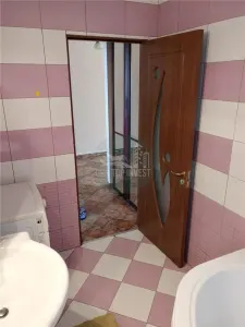 Apartament 2 camere si balcon zona Strand - foto 16